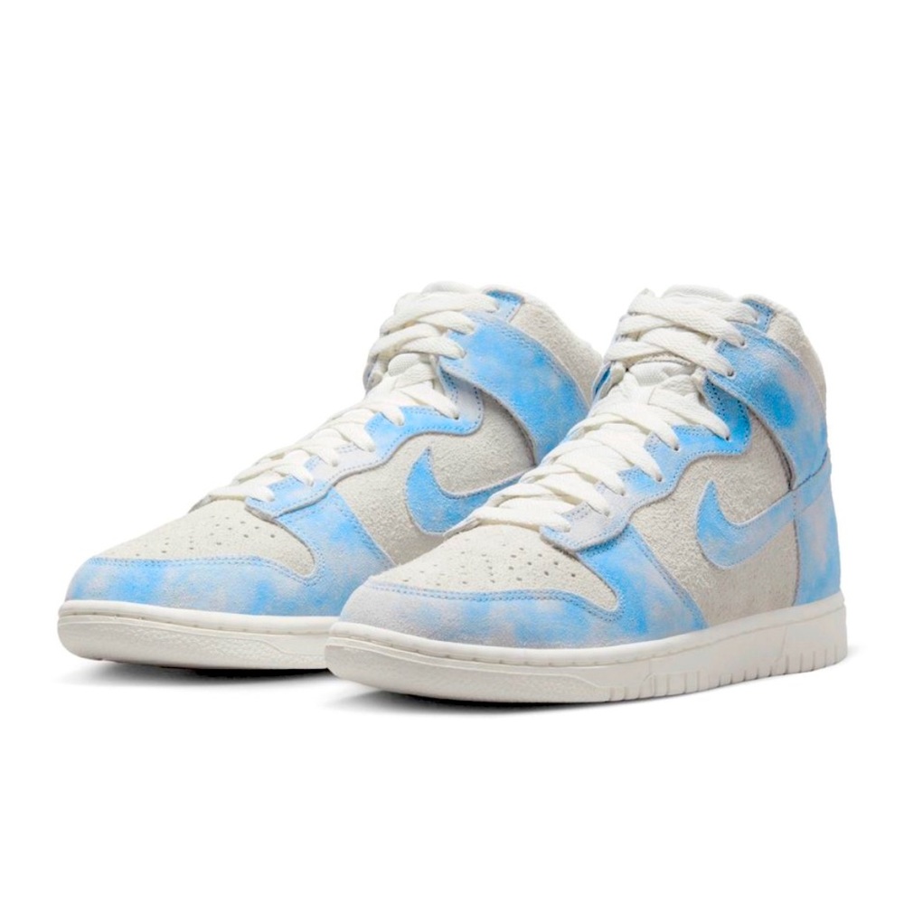 [Brand NewFD0882-400] Womens Nike DUNK HIGH SE 'CLOUDS CELESTINE BLUE' (W)